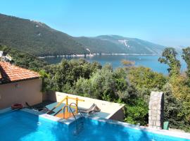 Holiday Home Mick - ICS400 by Interhome, hotel di Cres