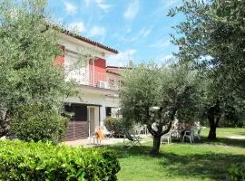 Apartment La Villa 2 by Interhome