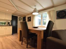 Chalet with private garden and terraces, vacation rental in Putten