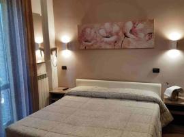 Hotel Il boschetto: Tolentino'da bir otel