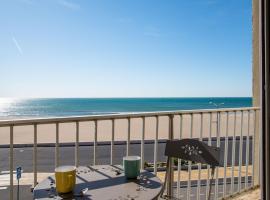 Apartment Les Romarins by Interhome, place to stay in Narbonne-Plage