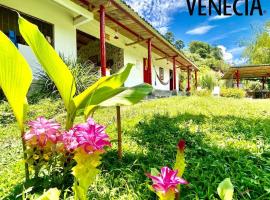 Hacienda Venecia Hostel, hostel in Manizales