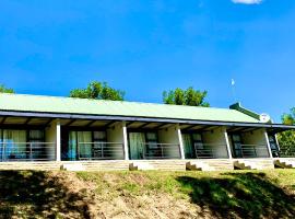 At the River Guest House, rumah tamu di Kroonstad