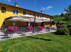 La Bossolasca Albergo Ristorante, hotel v destinaci Santo Stefano Belbo