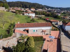 Casa da Cerca, holiday home in Fornelo