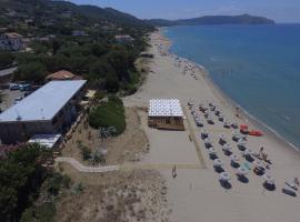 Residence Le Palme - Appartamenti sul mare - Spiaggia tra Palinuro e Caprioli, apartament cu servicii hoteliere din Pisciotta