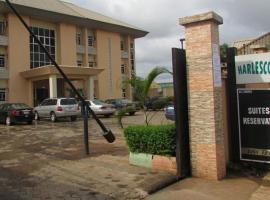 Room in Lodge - Harlescourt Hotels and Suites Asaba, hotell i Asaba