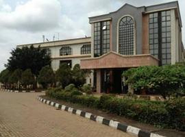 Nelrose Hotel - Class King, holiday rental in Asaba