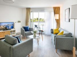 DOMITYS - Olympe, hotel with pools in Marcq-en-Baroeul