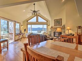 Family Cabin with Lake Arrowhead and Mountain Views!, holiday home in Lake Arrowhead