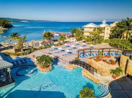 jewel paradise cove resort &spa, hotel v destinaci Spanish Town
