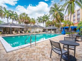 Hotolos Hollywood, hotel near Fort Lauderdale-Hollywood International Airport Train Station, Hollywood