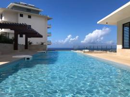 Alicia's Sky flat on the heights with nice view on the sea and Papeete, holiday home in Papeete