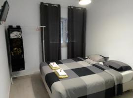 GuestHouse Marialva Park, pensionat i Corroios