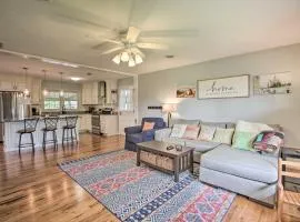 Family-Friendly Getaway with Fire Pit and 2 Kayaks!