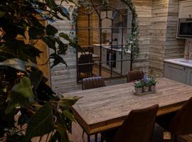 The Hotel Chester, self-catering accommodation in Chester