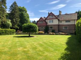 Rossal House Apartments: Inverness'te bir otel