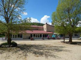 le moulin de savin restaurant le clos fleuri, hotel v destinaci Le Monastier sur Gazeille