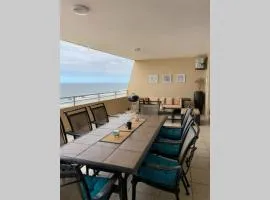 32 Lazy Lizard - Beautiful Sea Viewing Apartment