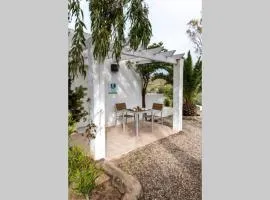 TurAlmeria - Casa Tranquila con Jardín y Aparcamiento privado