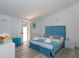 Relais Villa Chiara free parking, hotel in Sorrento