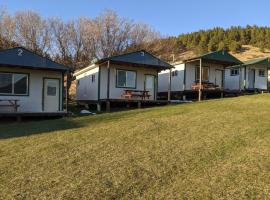 Eagles Landing Campground, cabin in Sturgis