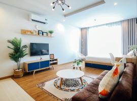 May house Green Bay Garden Hạ Long - near Marina beach, apartment in Ha Long