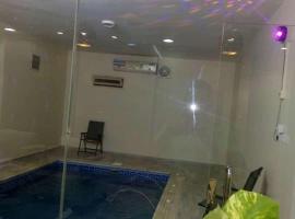 شاليهات السعد بالطايف, hotell i Taif