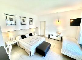 Carly's Rooms, Pension in Nago-Torbole