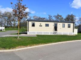 The Salsa Attractive accomodation at Tattershall Lakes: Tattershall şehrinde bir daire