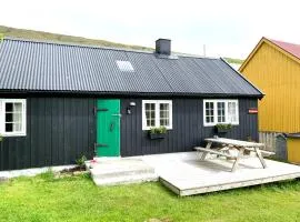 Charming old style shanty