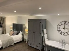 Clock Cottage Self contained Rutland Rural Retreat