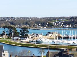 Roz de Mer appartement 4 étoiles vue mer, ξενοδοχείο σε Perros-Guirec