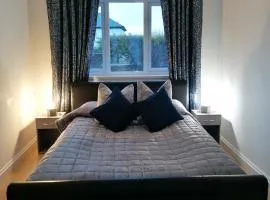 Chota Gher Apartment, hotel near Liverpool John Lennon Airport - LPL, 