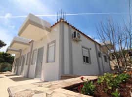 Sky Apartments, ξενοδοχείο στους Αγίους Σαράντα