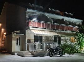 Luxury apartments Oasis, family hotel in Lumbarda