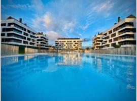 Apartamento Ático Miramar, Luanco, hotel in Luanco