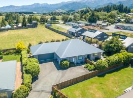 5 Hepburn Lane, holiday home in Hanmer Springs