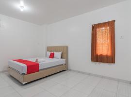 RedDoorz at Vall Guest House Balikpapan, hotel in Balikpapan