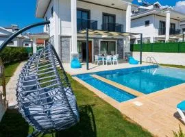 Hisar 1 - 4 Bedroom Holiday Villa in Hisarönü