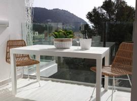 Apartment Sa Calobra with pool & terrace in Canyamel – apartament w mieście Costa des Pins