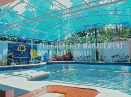 Private Resort in Laguna: Casita de Ruby, cottage sa Maitim