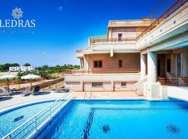 Ledras Beach Hotel, hotel v destinaci Gennadi