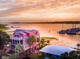 Regatta Inn - Adults Only, hotell i Folly Beach