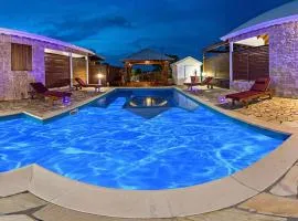 Maison accueillante avec piscine partagée à Anse-Bertrand