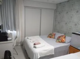 QUARTO TRIPLO - AMPLO E CONFORTAVEL-PERTO DO CENTRO DE CONVENÇÕES-FENEARTE-RECIFE-Pe