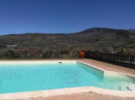 CASALE SAN FORTUNATO, hotell i Spello