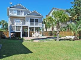 Salty Dogs, hotel with parking in Holden Beach