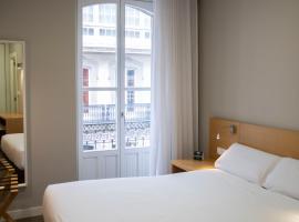 Alda Alborán Rooms, hotelli kohteessa A Coruña