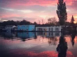 Amster Houseboat Bed without Breakfast